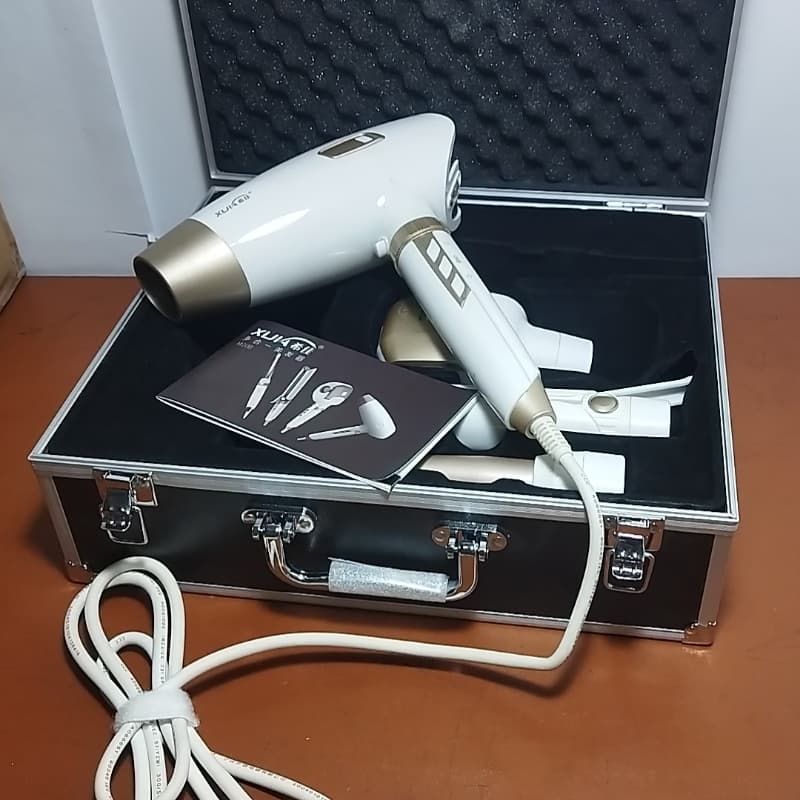 M100 multipurpose hair dresser